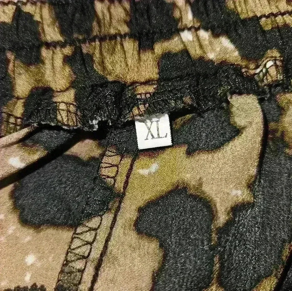 Womans Cheetah Print Womans Hi-Lo Skirt Size XL - Picture 10 of 10